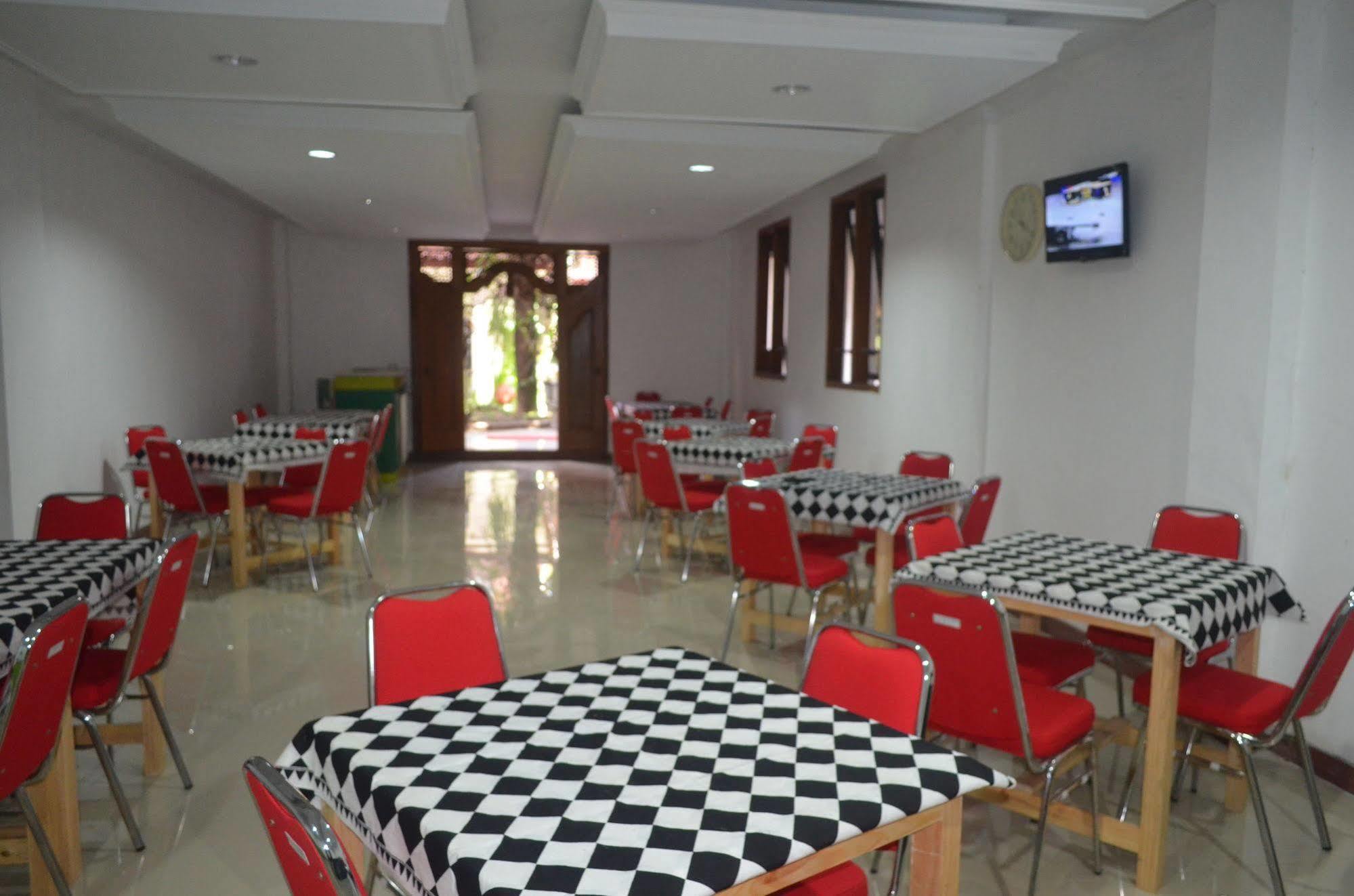 Sadinah Sahid Josodipuro Hotel Colomadu Exteriör bild
